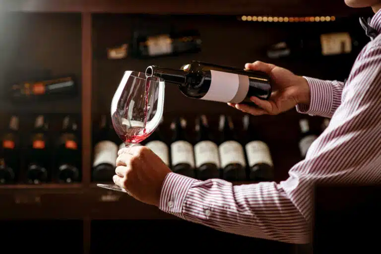 Cours d’œnologie et soirée dégustation vin à Toulouse avec Patrick Moulène sommelier expert