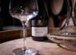 Décanter un vin carafe bouteille et pour mieux aérer et révéler les arômes du vin
