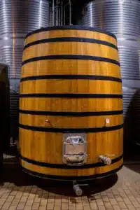 foudre de vin grand format utilisé pour un élevage doux et lent